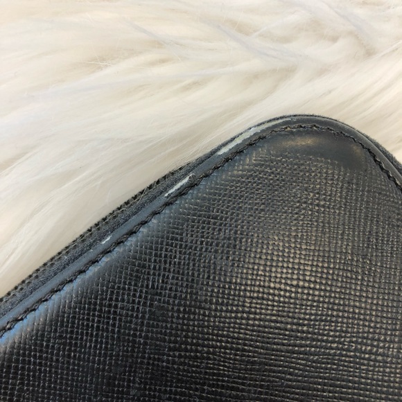 Prada Black Wallet - Picture 4 of 8